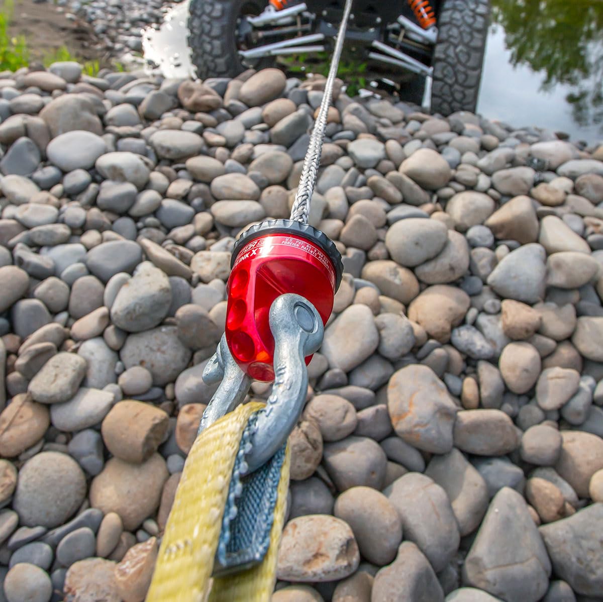 FACTOR 55 00110-03 Factor 55 00110-03 Prolink XTV Shackle D Ring for use with Steel Cables Synthetic Ropes up to 5/16 in Max Load Rating 6000 lb Ultimate Failure 22,000 lb. Ideal for 4x4 Off Road Trips - Yellow