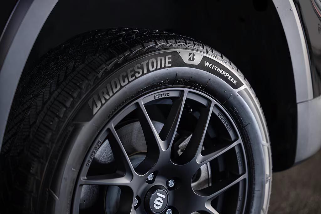 Bridgestone WeatherPeak 275/65R18 tire