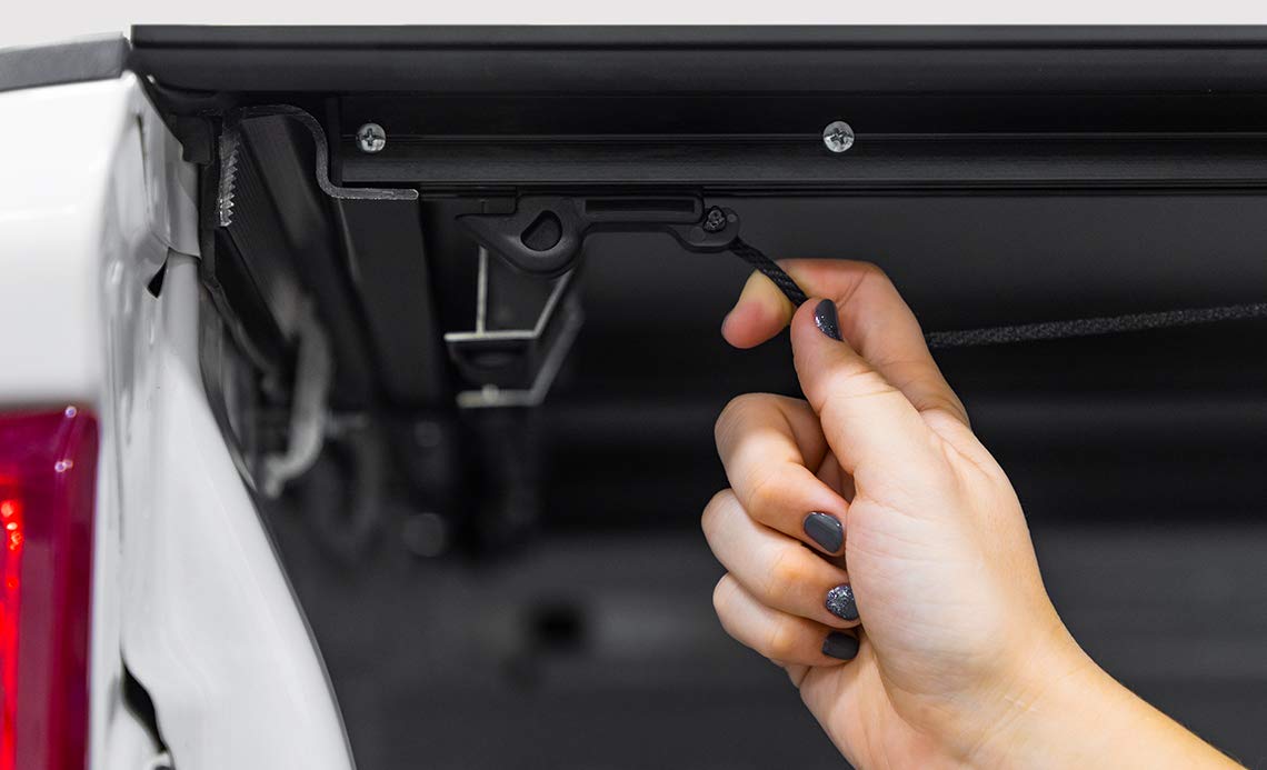ACCESS B3030059 Access LOMAX Tri-Fold Cover 2022+ Nissan Frontier - 5ft Bed