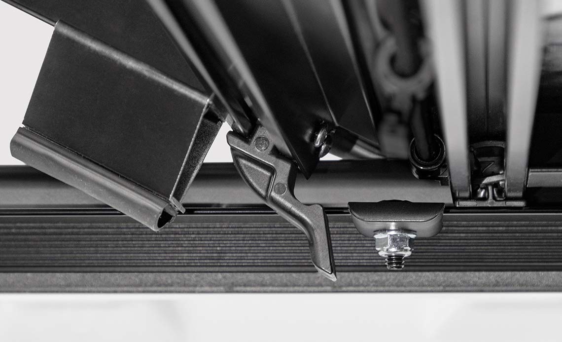 Access B3010079 Access B3010079 Acc Lomax Tri-Fold Cover