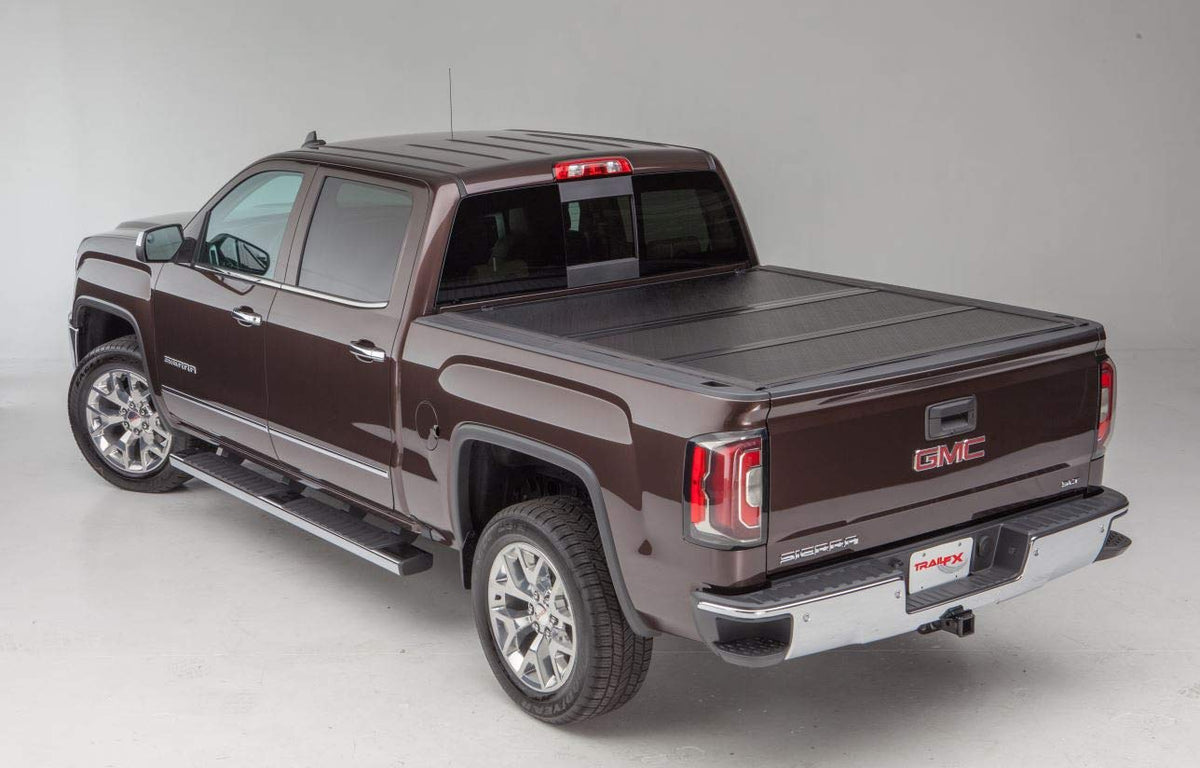 TRAILFX TFX5526 TrailFX Tonneau Cover Fits Toyota Tacoma 5 Foot Bed 2016–2021 Standard Flush Tri-Fold Hard Lockable Black Aluminum Tonneau Cover TrailFX TFX5526