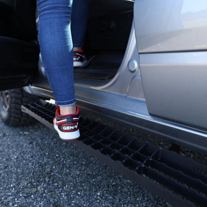 GEN-Y HITCH GH-25001 Gen-Y 19-24 GM 1500/20-24 GM 2500HD/3500HD Crew Cab Running Boards by Gen-Y Hitch