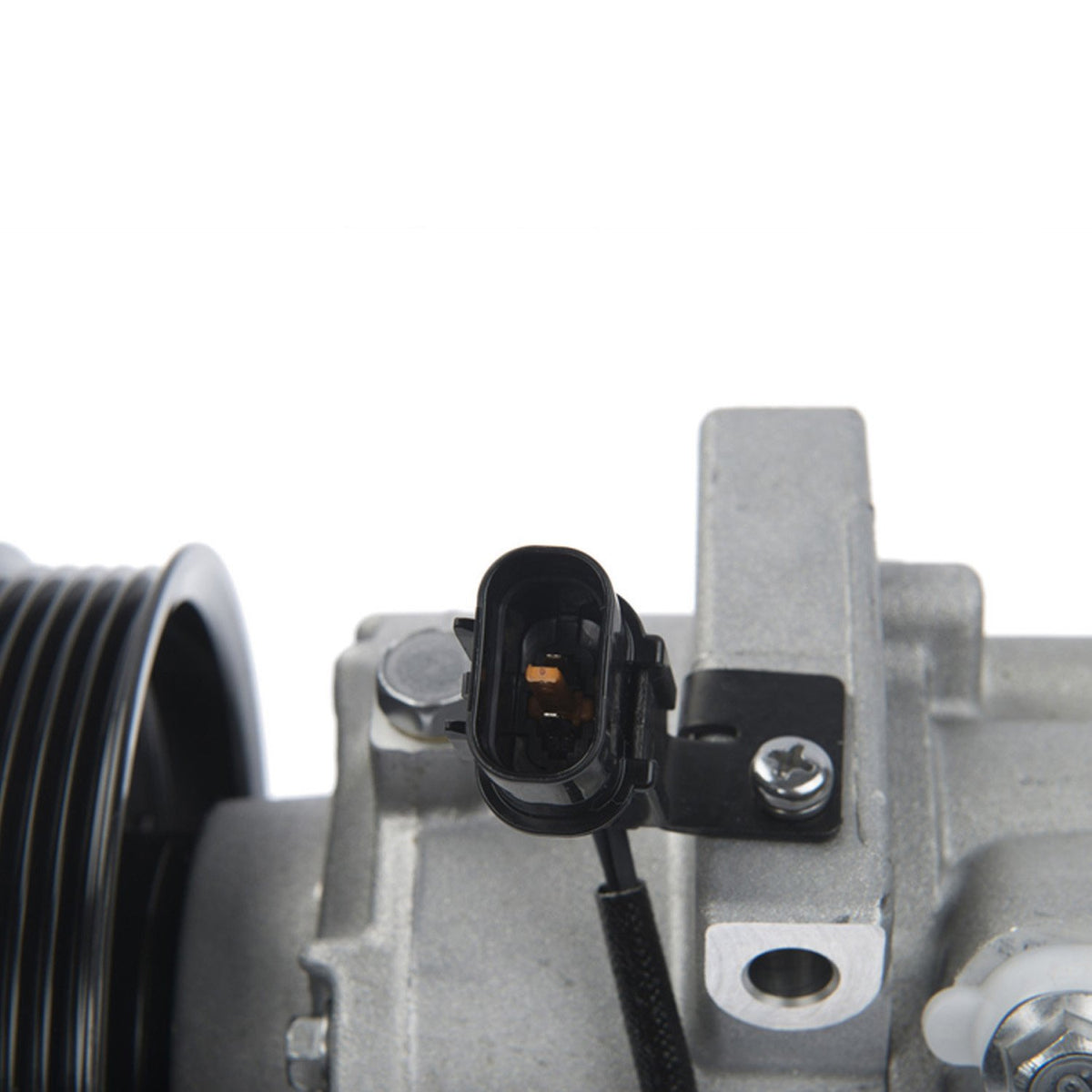 MANDO 10A1051 Mando 10A1051 AC Compressor with Clutch Original Equipment (Pre-filled Oil)