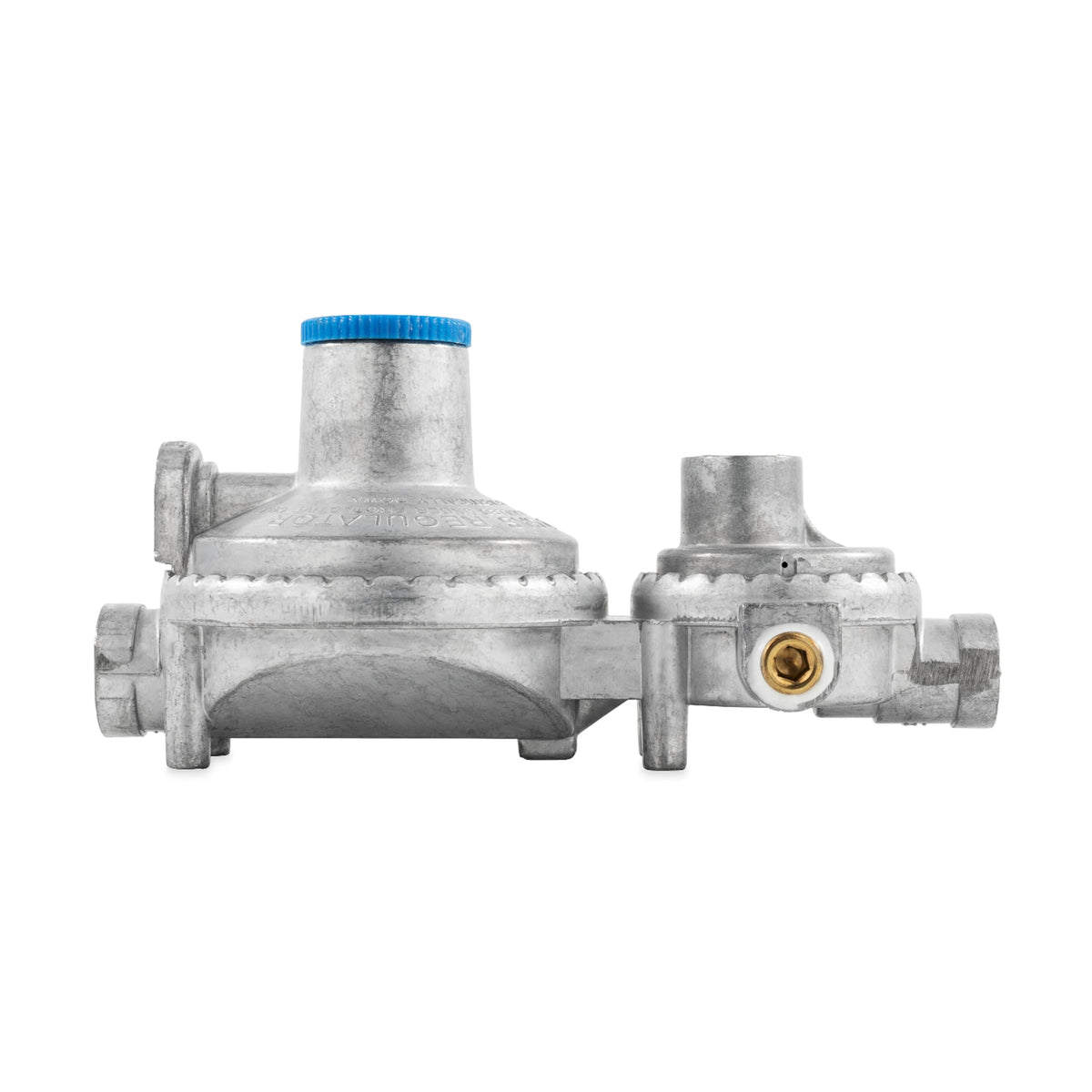 CAMCO 59313 Camco Vertical Two Stage Propane Regulator - Compatible with 20 lb or 30 lb Propane Tanks with ACME Threads - 1/4-inch Female NPT inlet and 3/8-inch Female NPT outlet (59313)