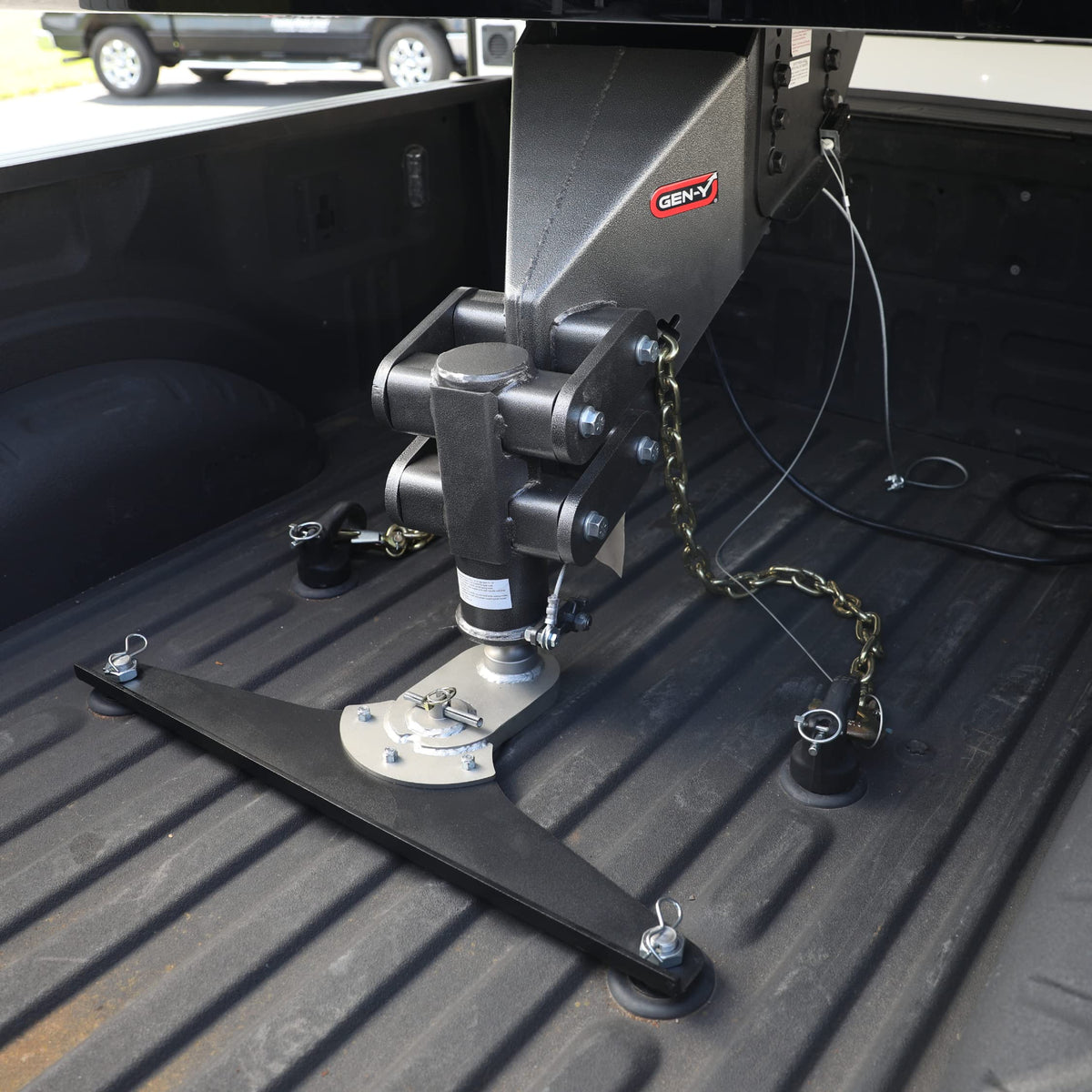 GEN-Y HITCH GH-21004 GEN-Y Hitch GH-21004 GoosePuck 5" Offset Ball-Puck Mount for Dodge 25K Towing (with STD Ball Assy and 101571)