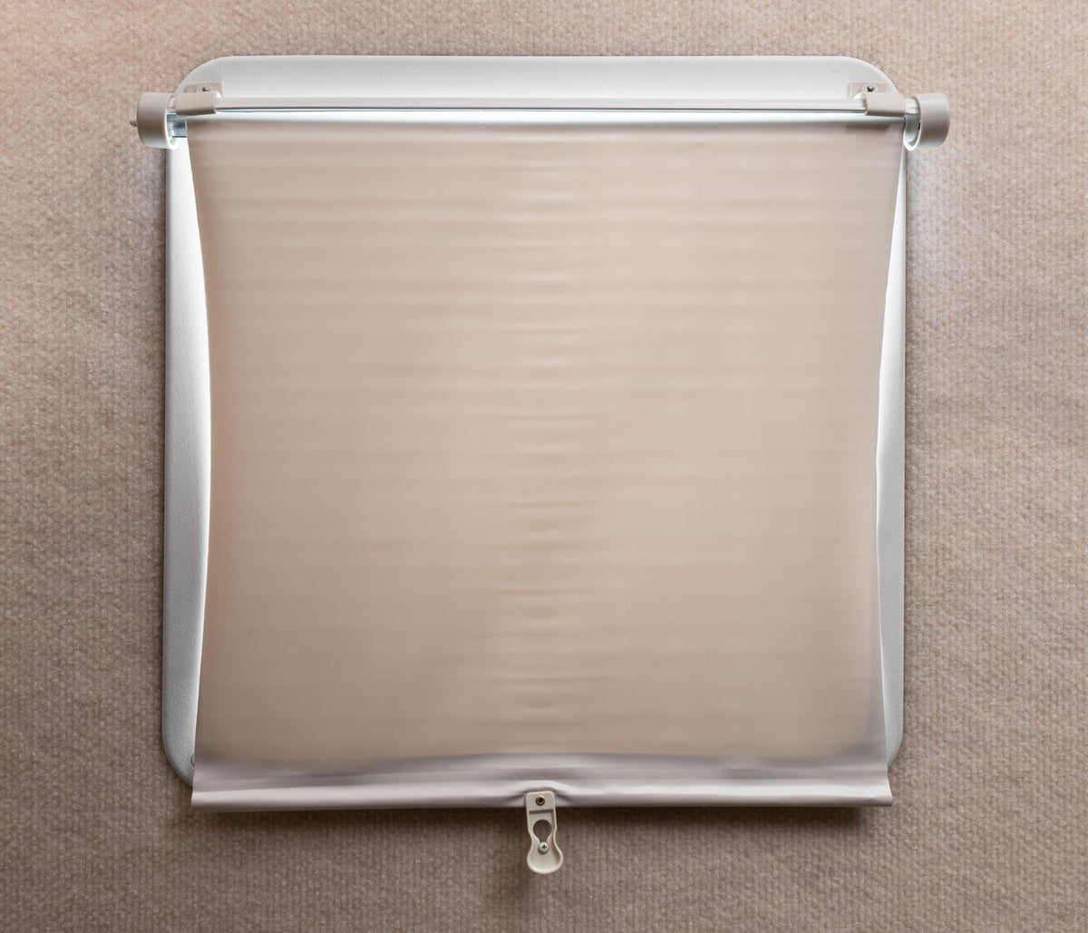 CAMCO 42913 Camco 42913 Retractable Lights Out Vent Shade (Cream)